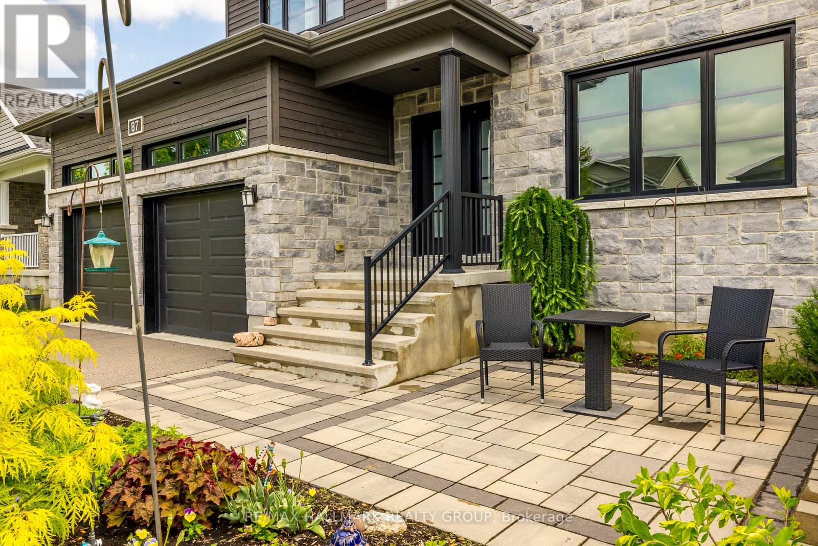 87 COBBLESTONE DRIVE