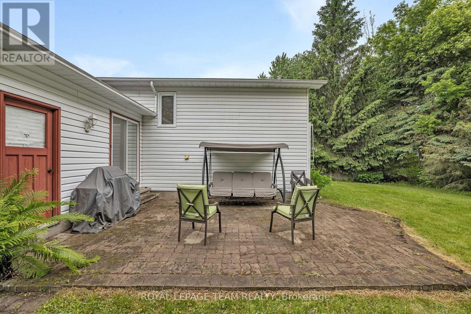 139 DUNLOP CRESCENT