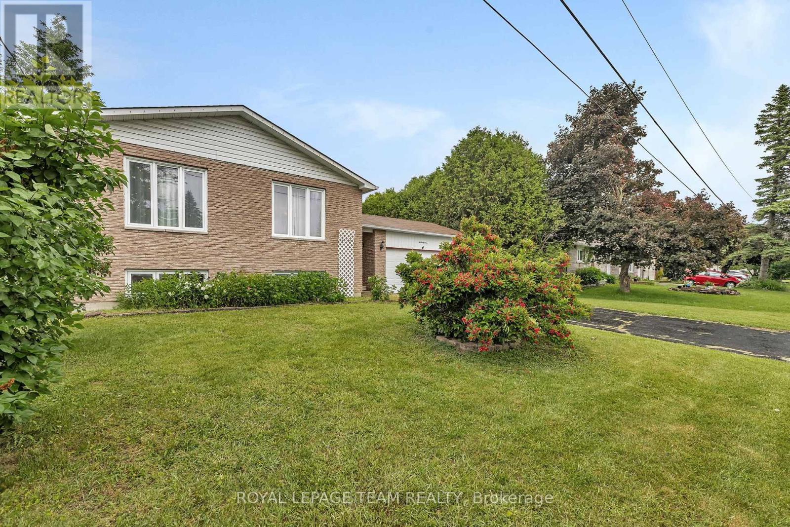 139 DUNLOP CRESCENT