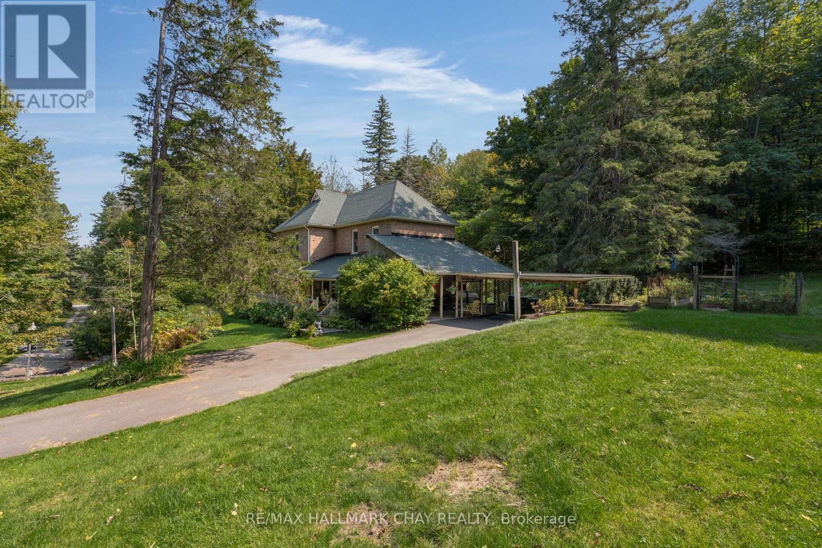 4950 PENETANGUISHENE ROAD