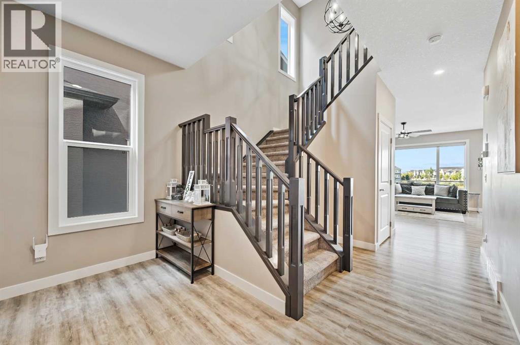 13 Cranbrook Cove SE