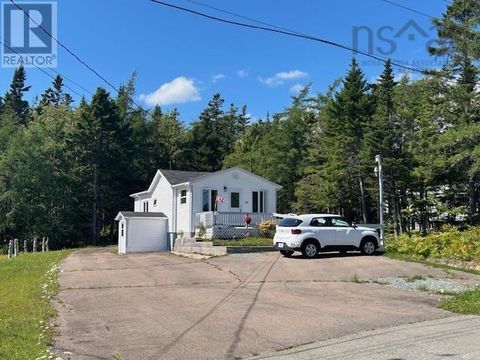 59 De Raymond Street St. Peter's NS B0E3B0