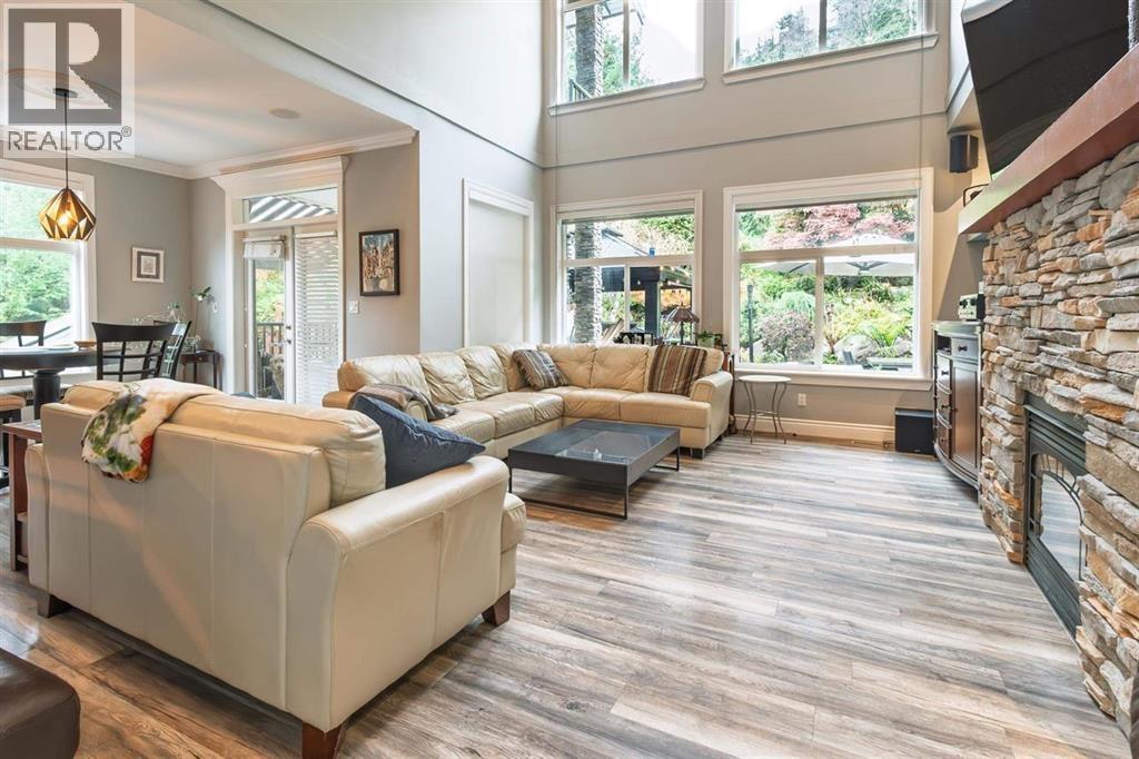 2915 FERN DRIVE