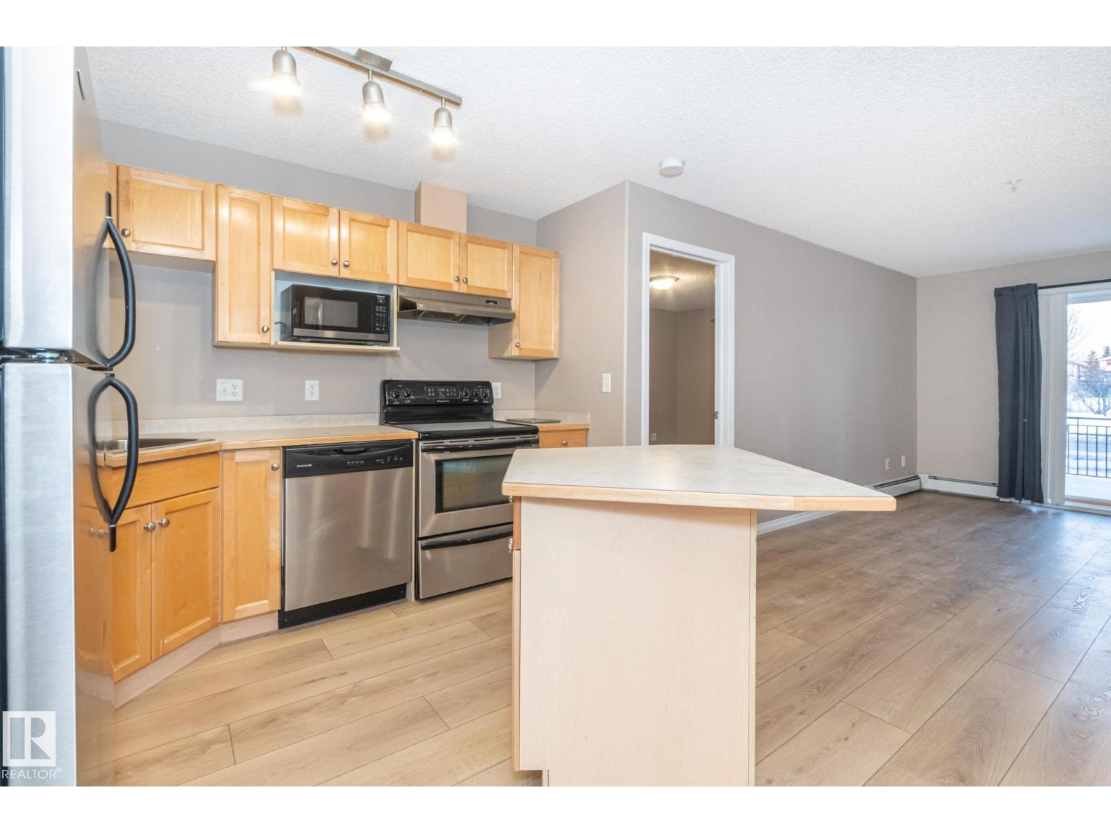 #119 245 EDWARDS DR SW