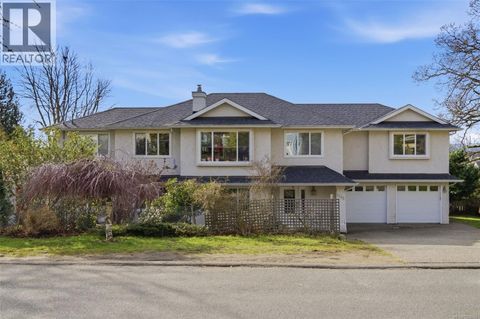 1185 Rock St Saanich BC V8P2C1