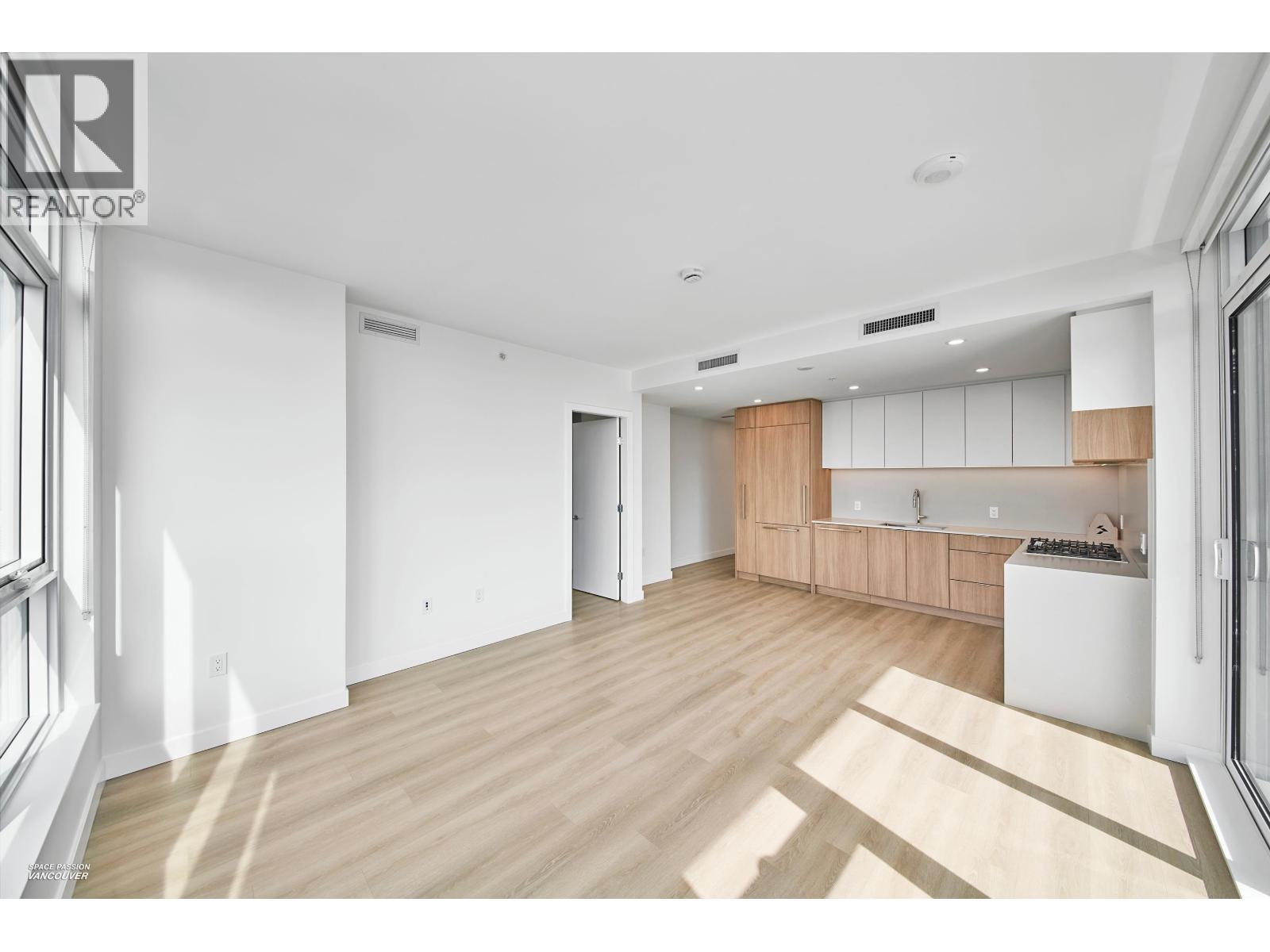 3706 6087 WILSON AVENUE