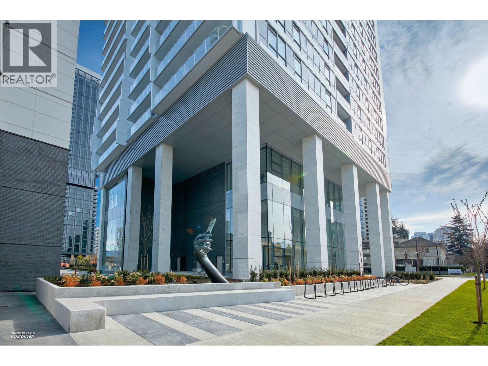 3706 6087 WILSON AVENUE