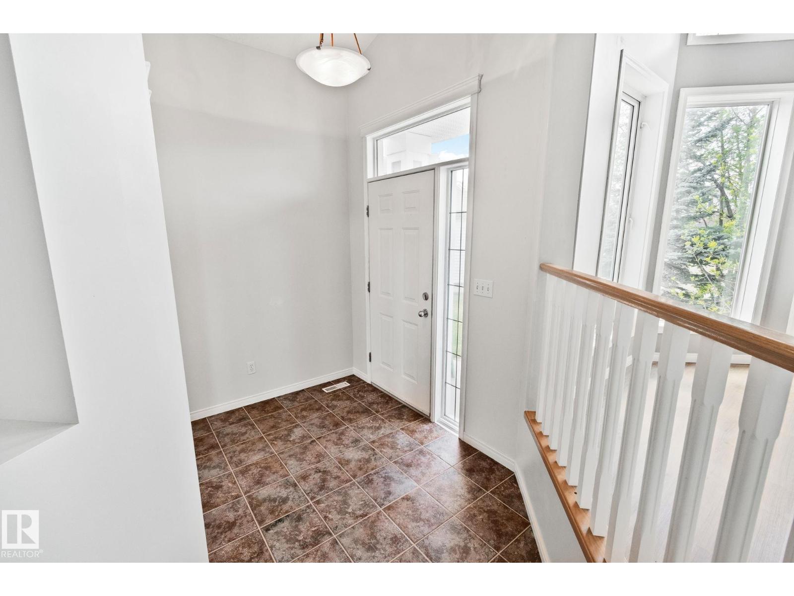 522 HUNTERS WY NW