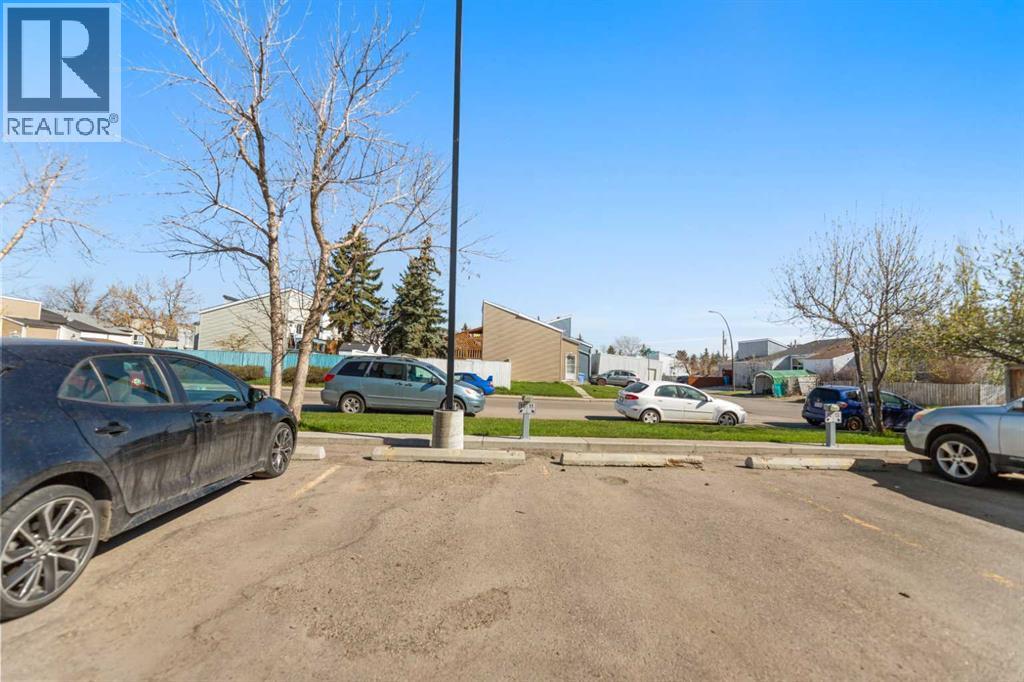 10, 5425 Pensacola Crescent SE