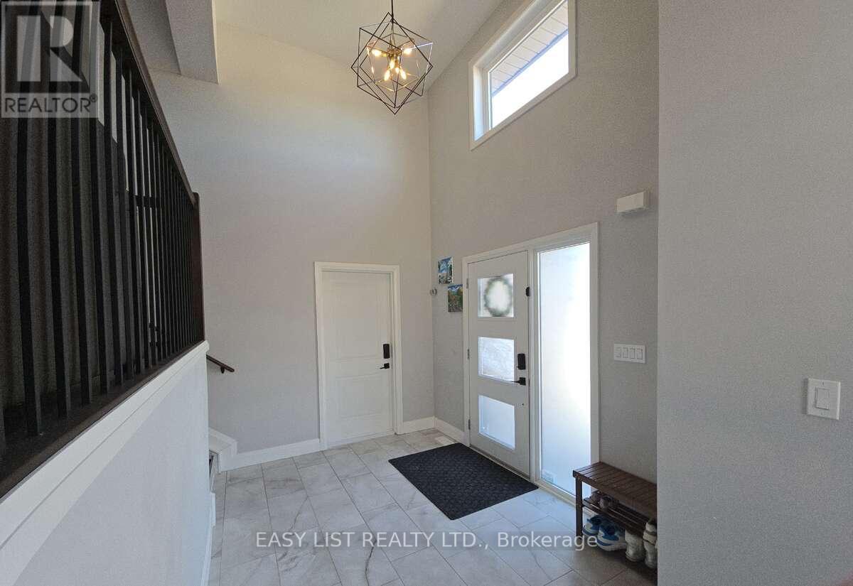 257 ROBINSON AVENUE