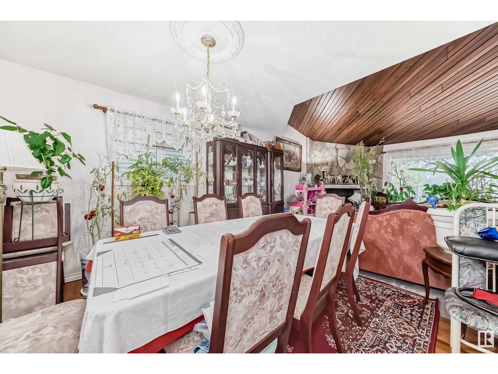 12223 93 ST NW NW