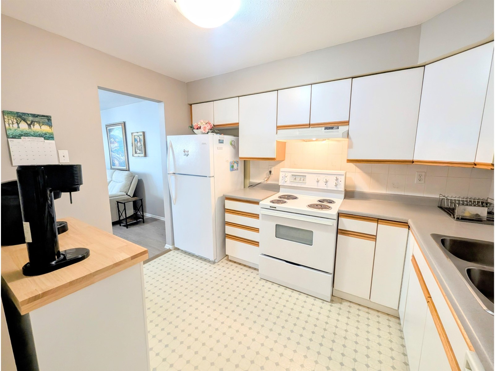 404 9186 EDWARD STREET|Chilliwack Proper West