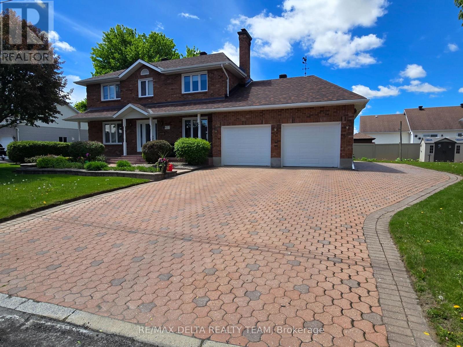 657 STE ANNE STREET