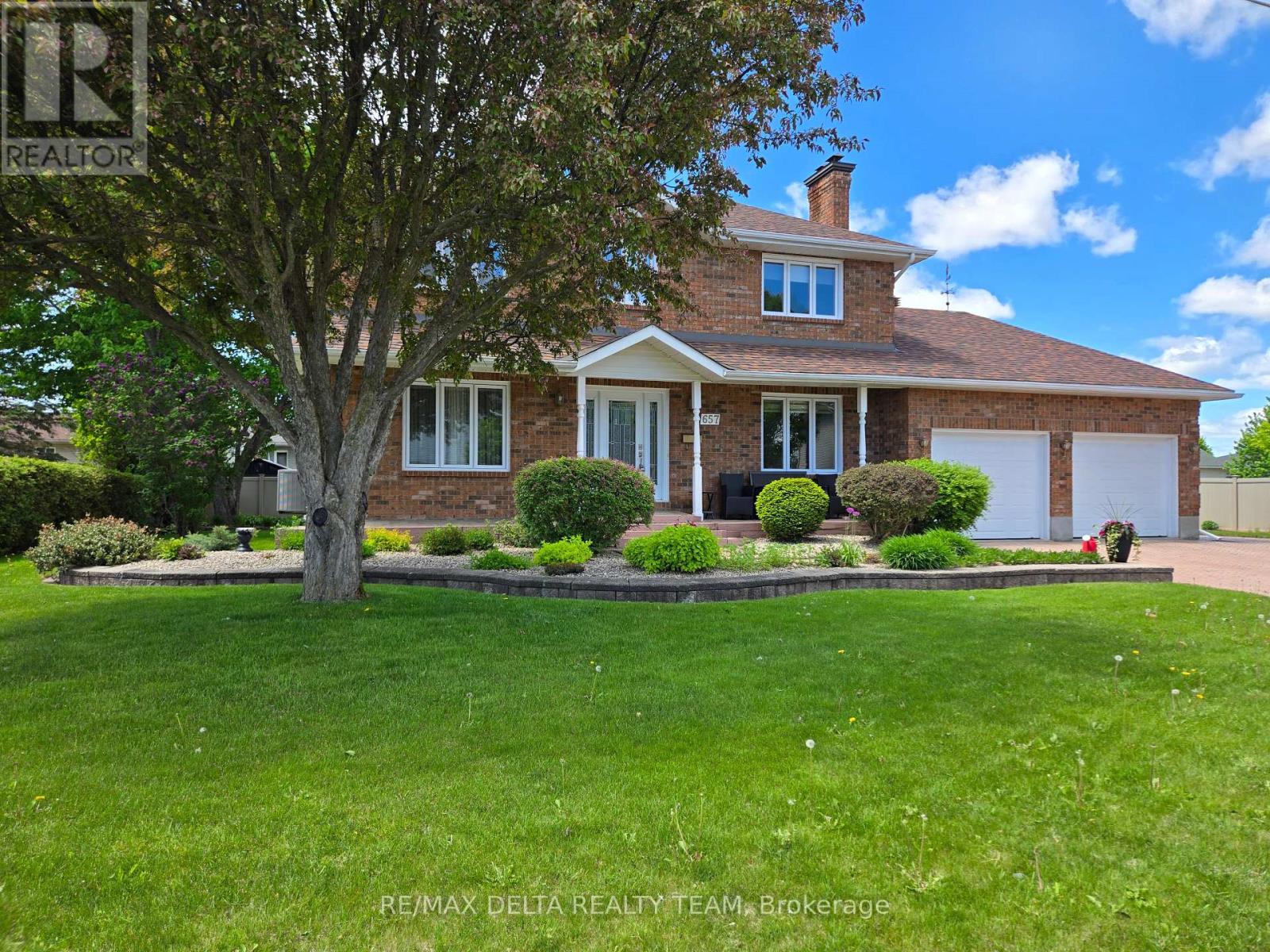 657 STE ANNE STREET