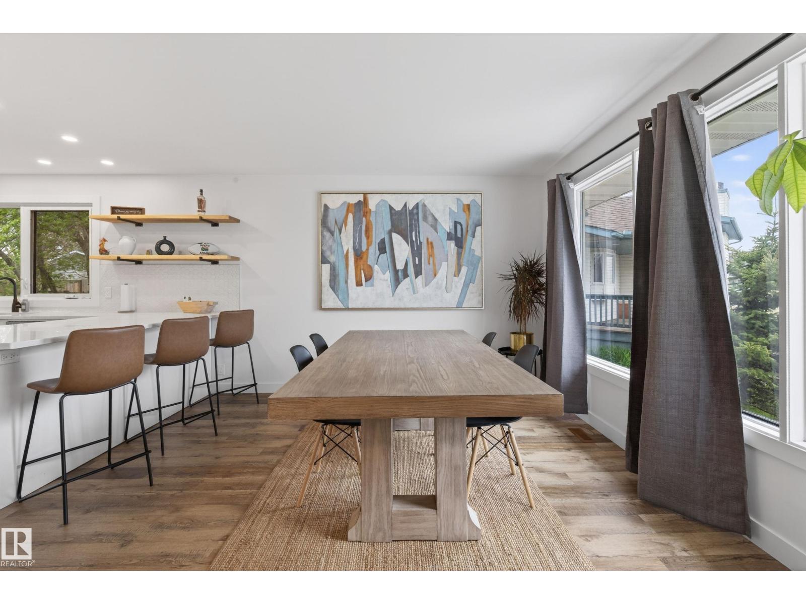 3232 145 AV NW