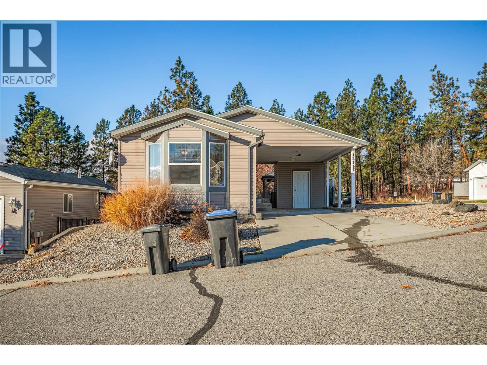 2550 Hollywood Road N Unit# 121