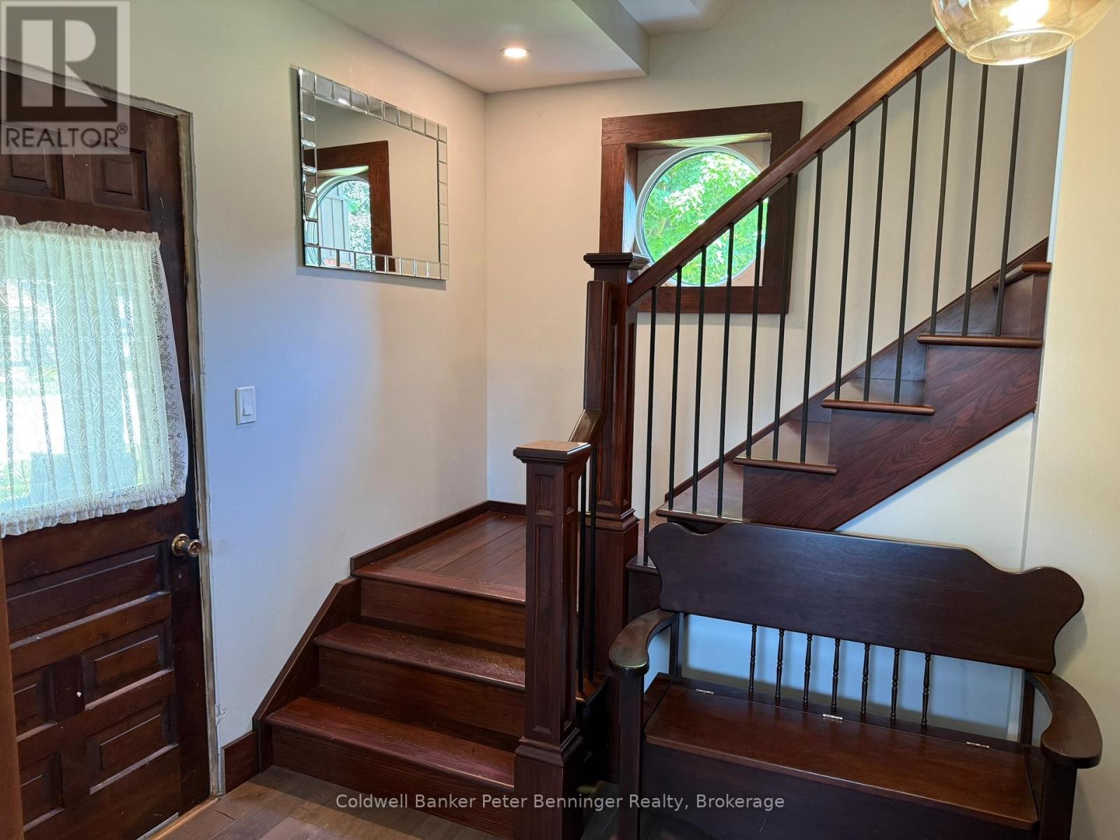 9 WRAGGE STREET E