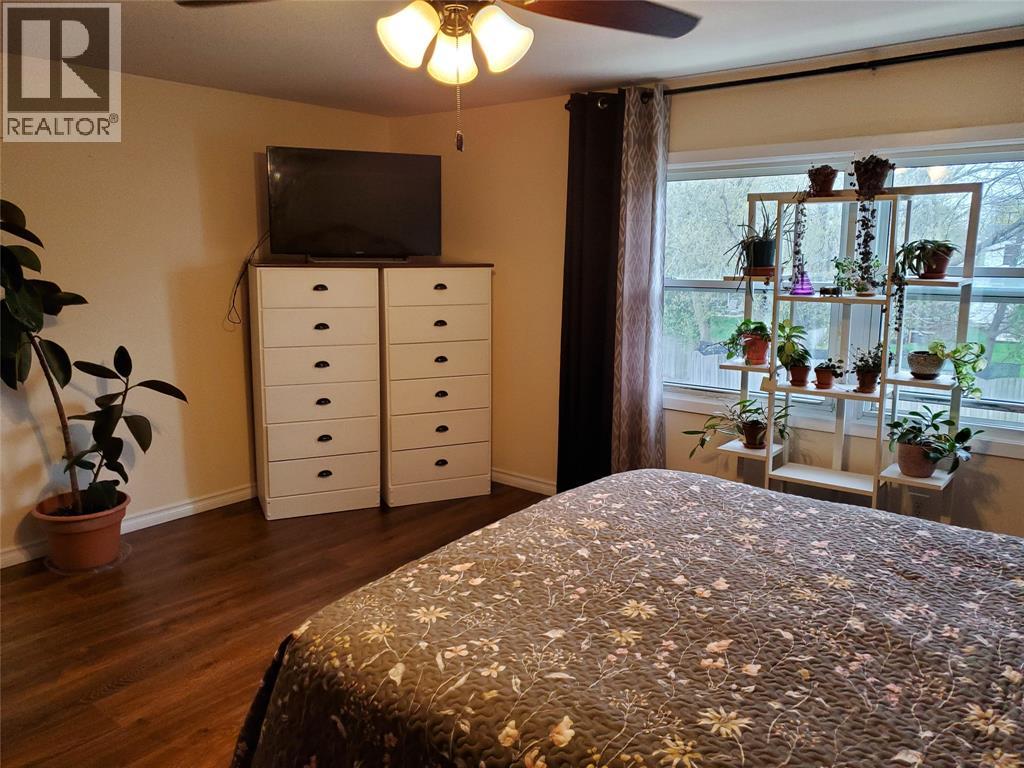 877 CARLETON PLACE Unit# 1