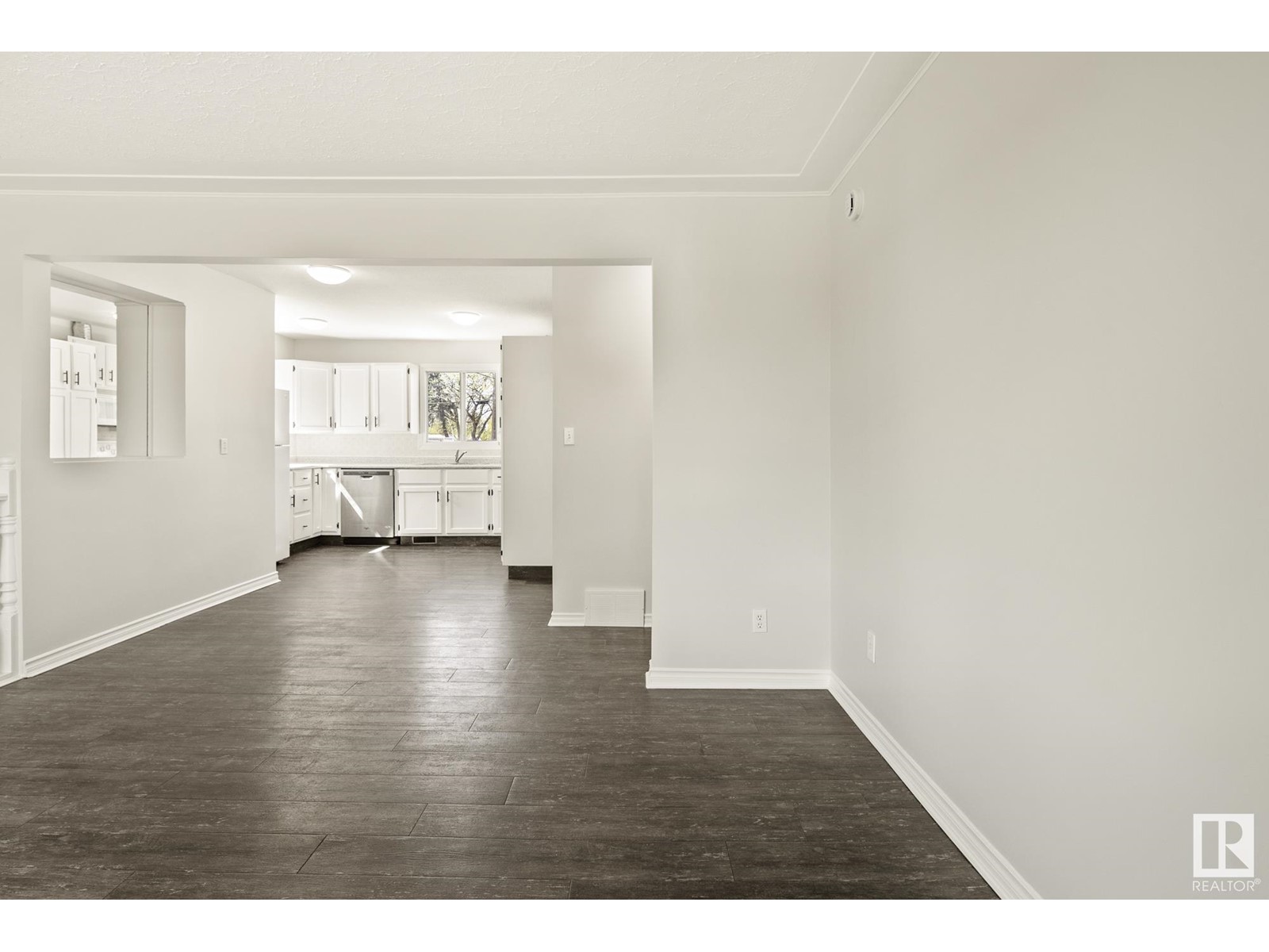 12722 113a ST NW