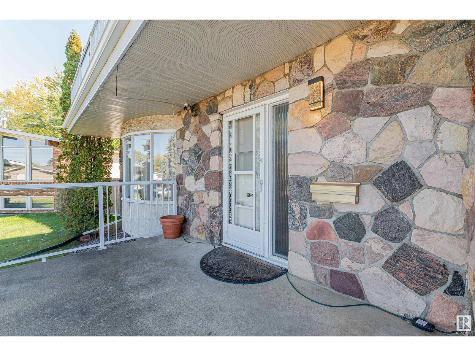 891 LEE RIDGE RD NW