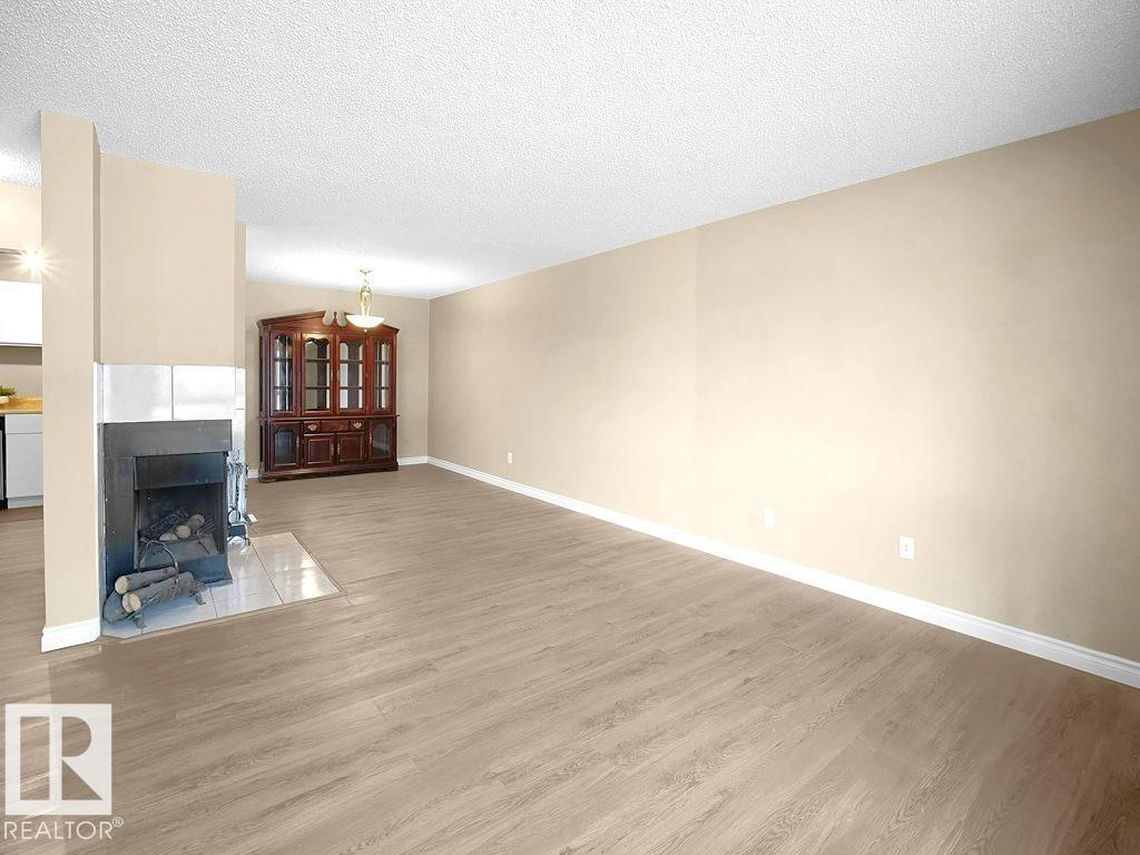 9345 172 ST NW