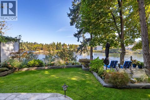 3 1004 DeCosta Pl Esquimalt BC V9A6Y3