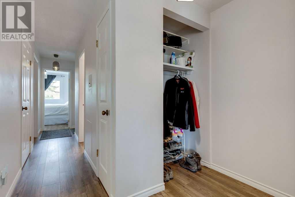 312, 315 Heritage Drive SE