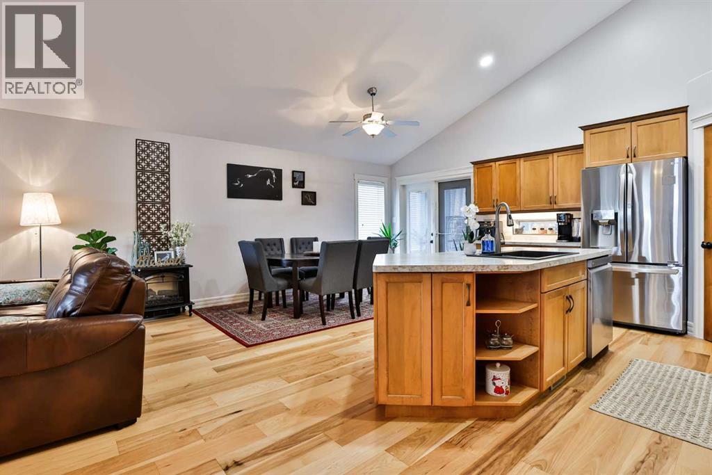 30 Riverview Crescent W