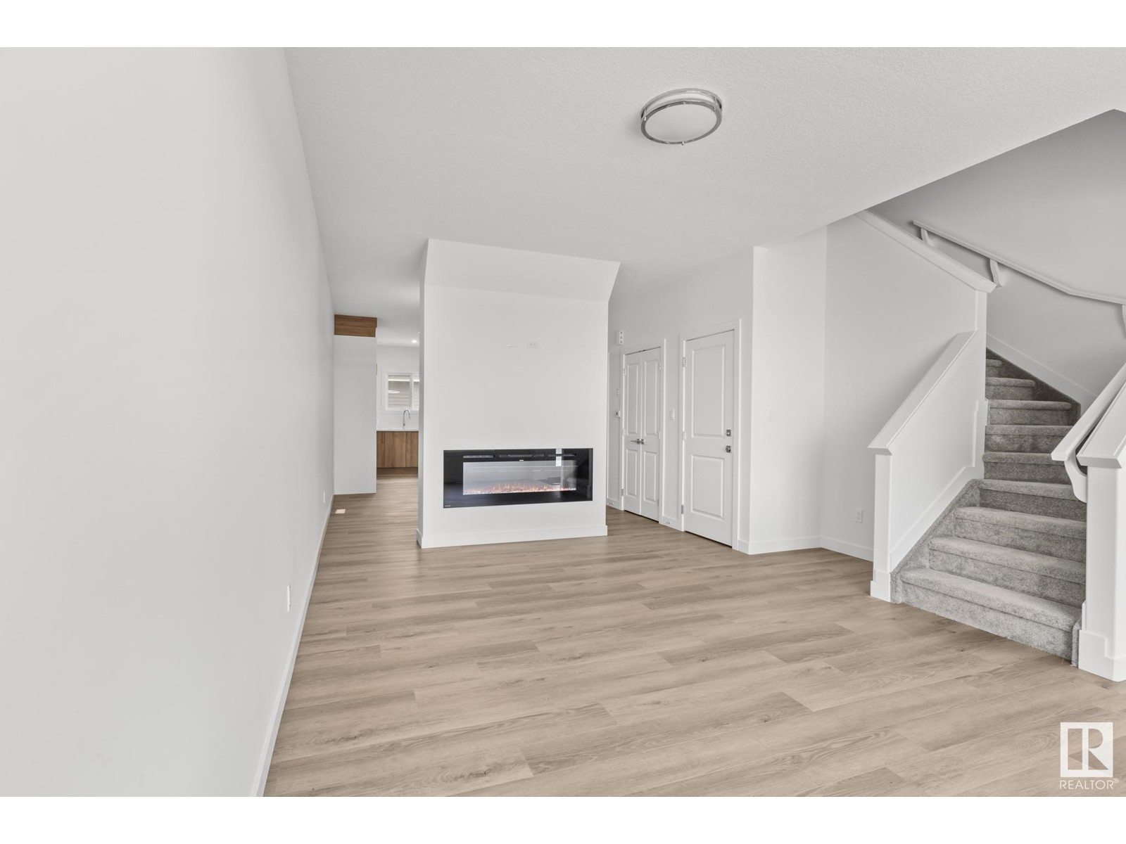 1939 210 ST NW NW