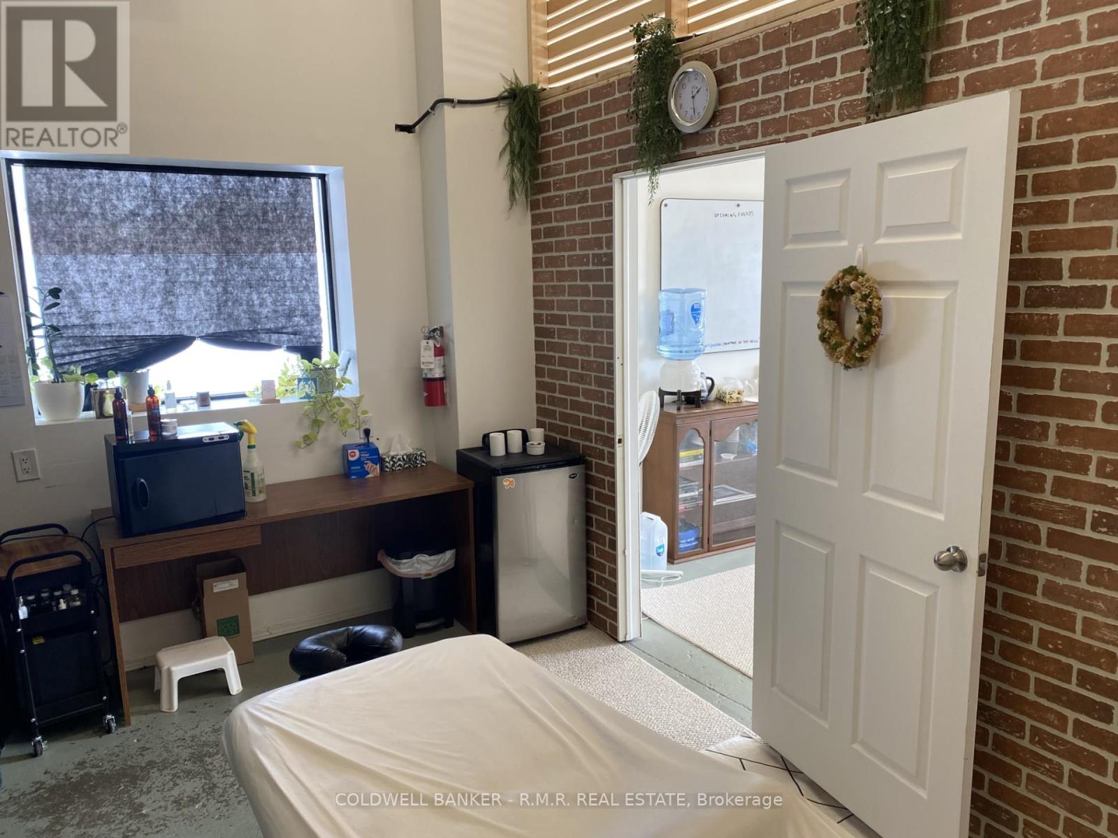 UNIT 12 - 726 ONTARIO STREET