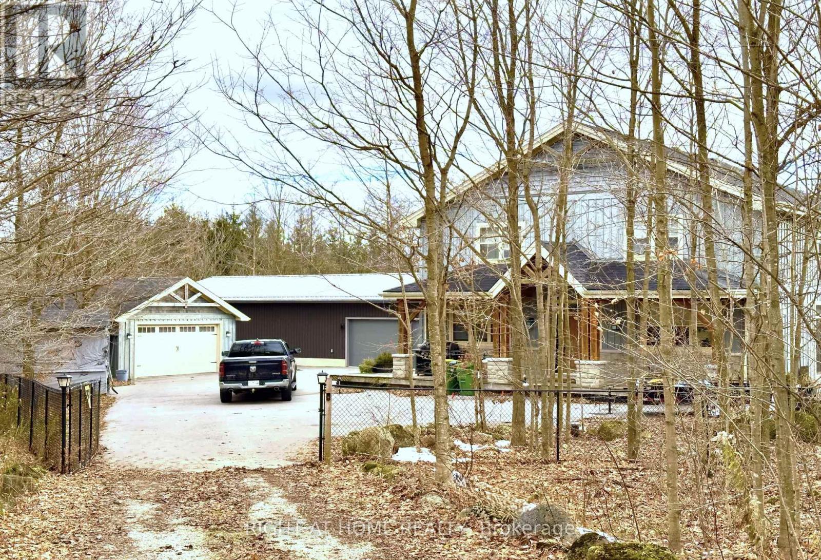 129 BLUE JAY CRESCENT