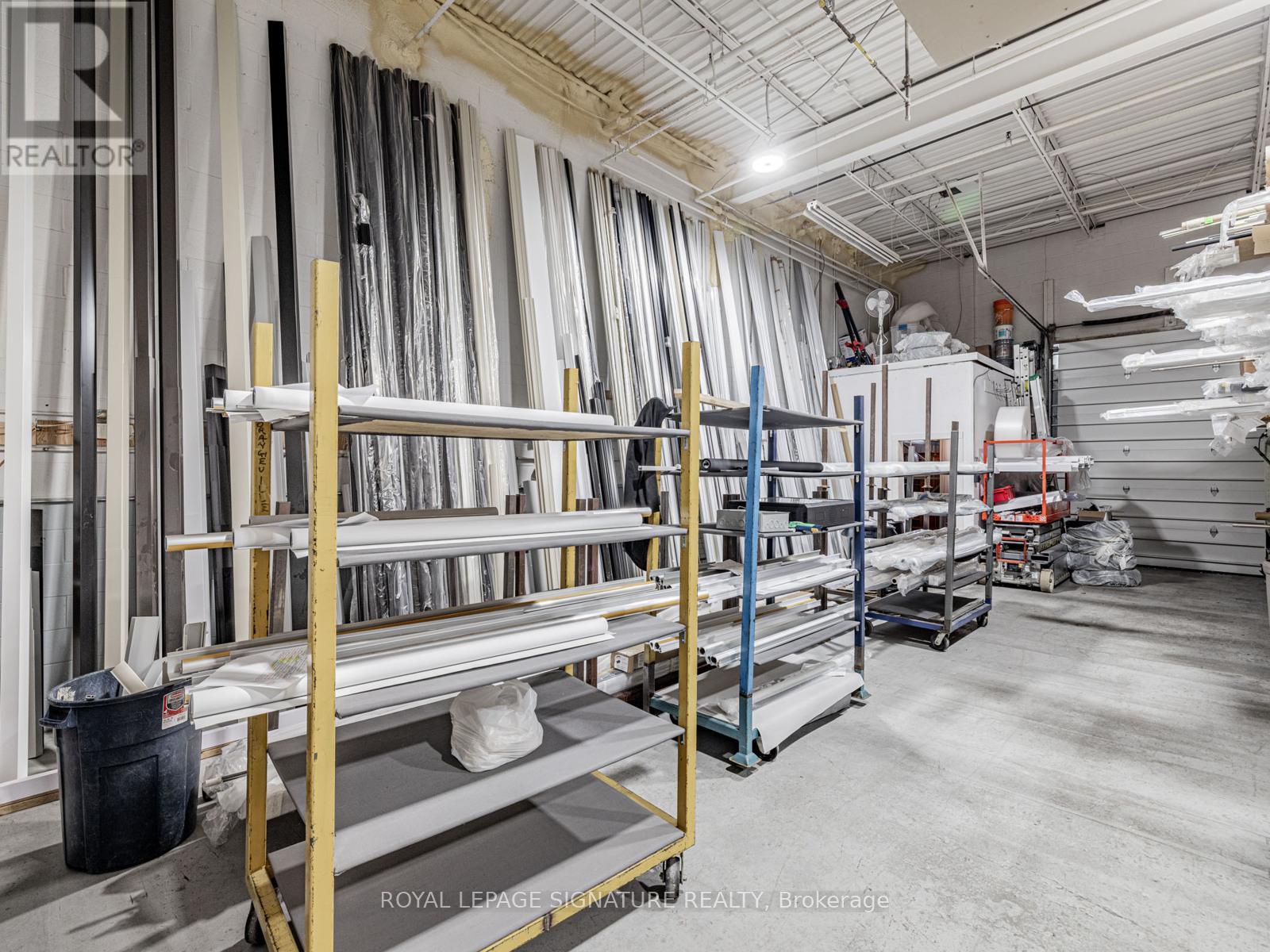 6&7 - 20 HANLAN ROAD