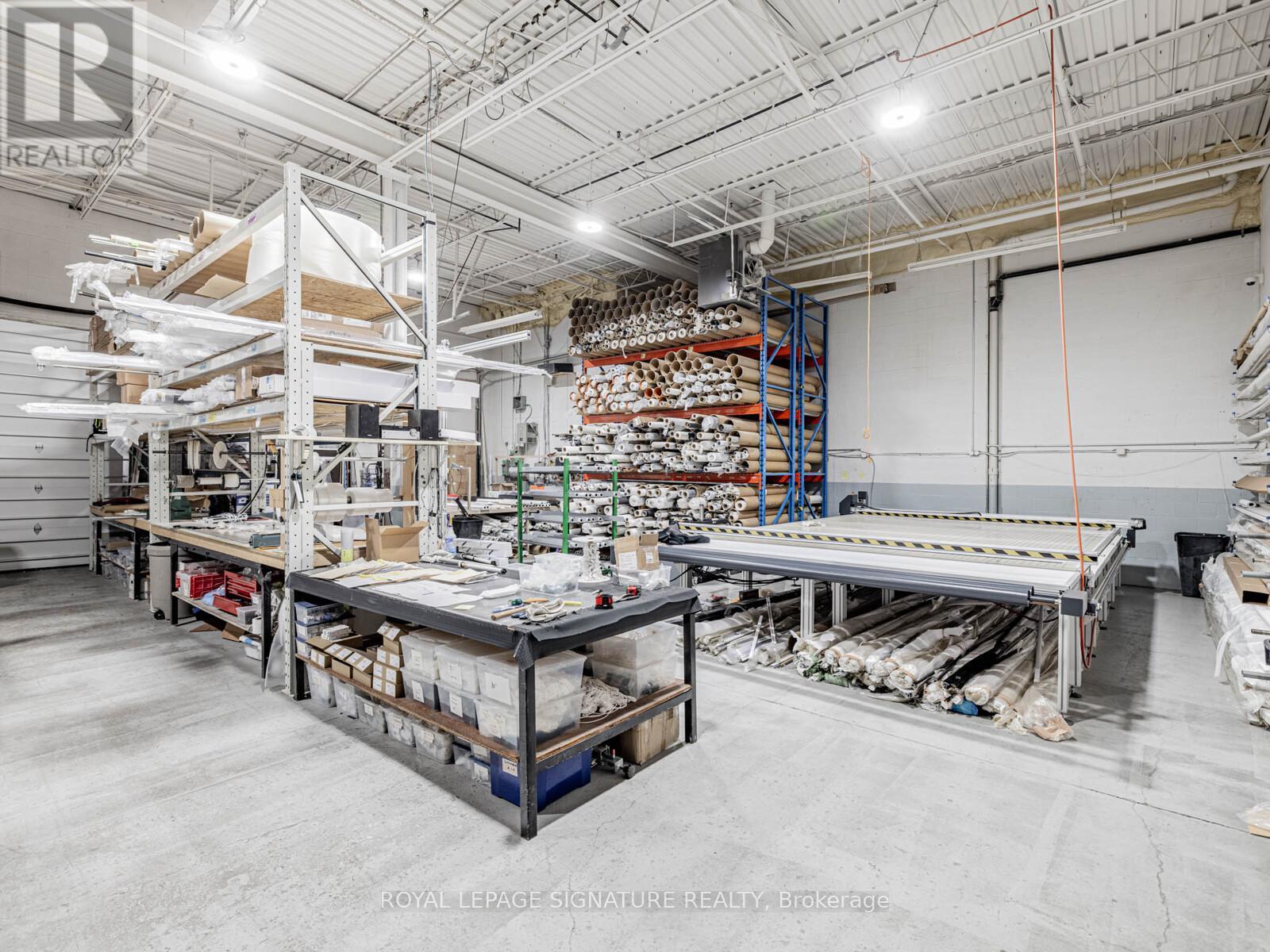 6&7 - 20 HANLAN ROAD