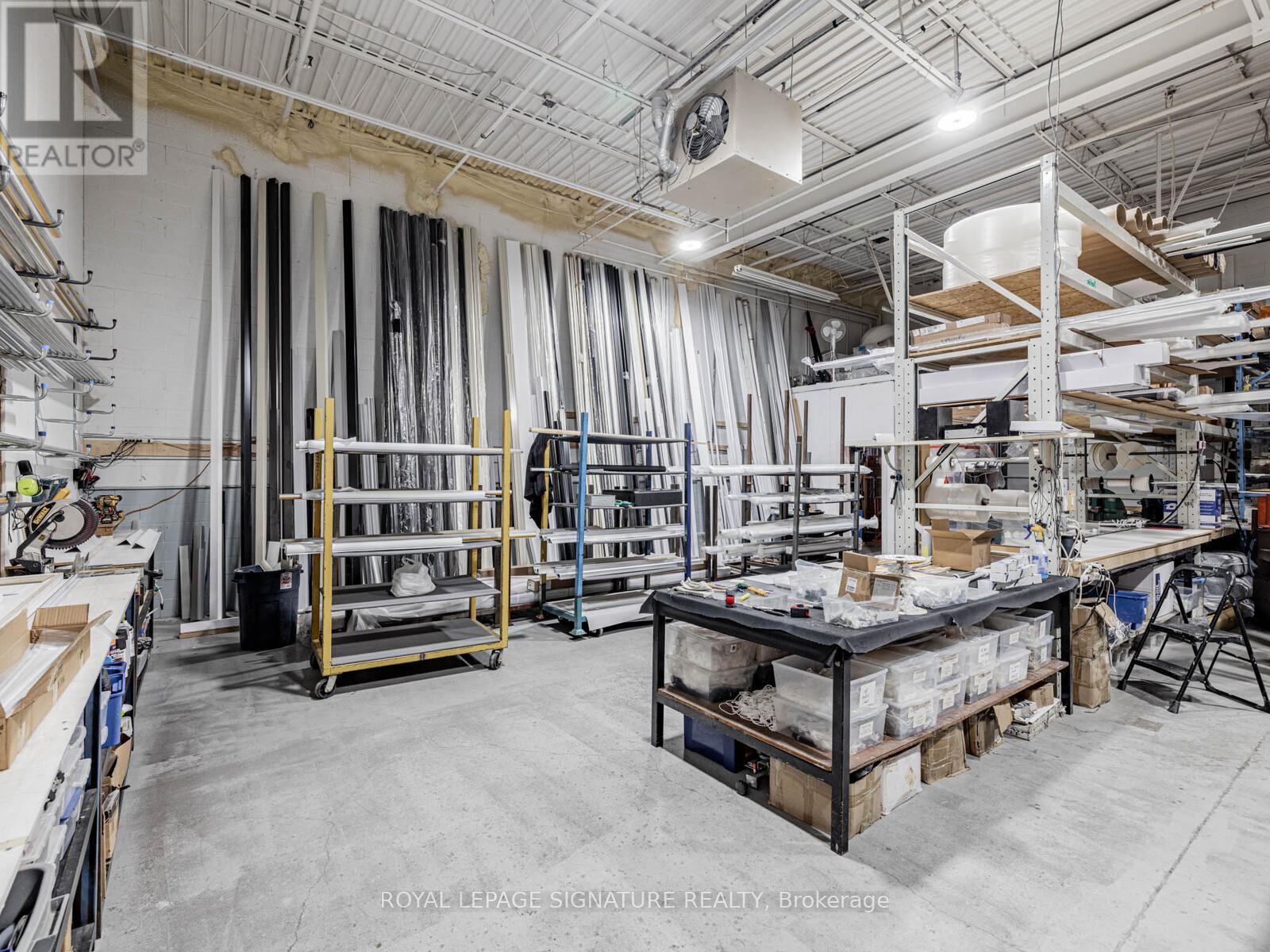 6&7 - 20 HANLAN ROAD