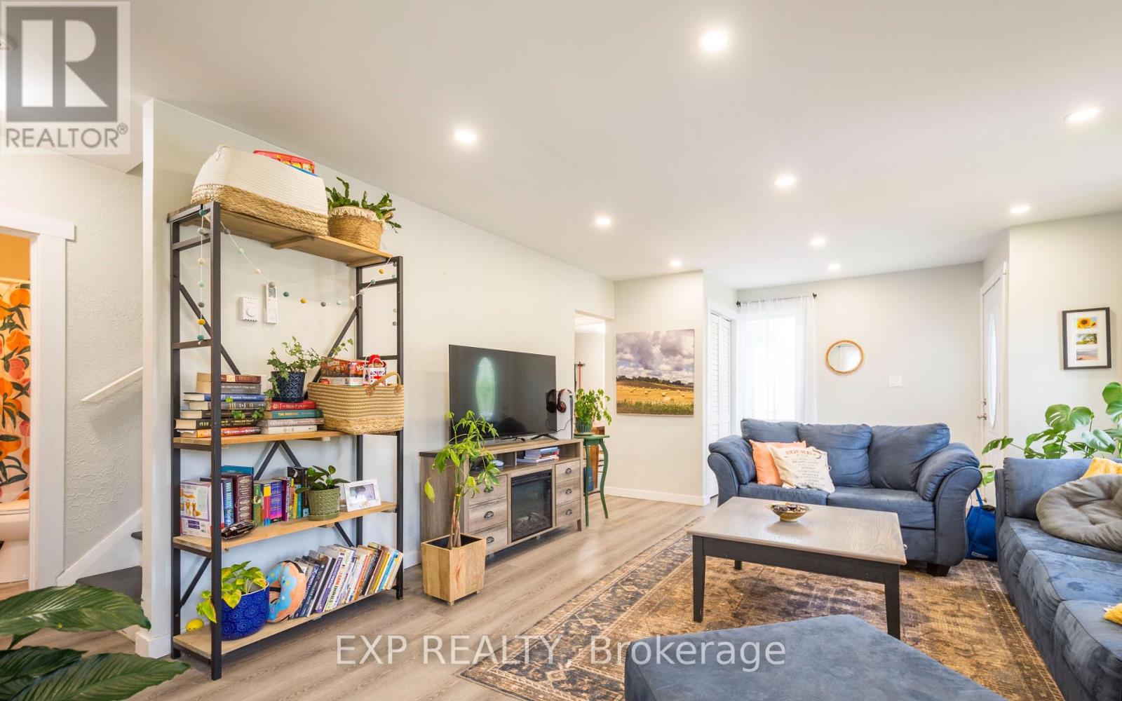 UNIT A - 99 BAY DRIVE