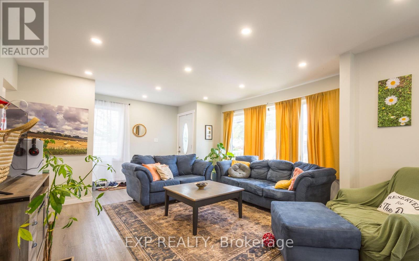 UNIT A - 99 BAY DRIVE