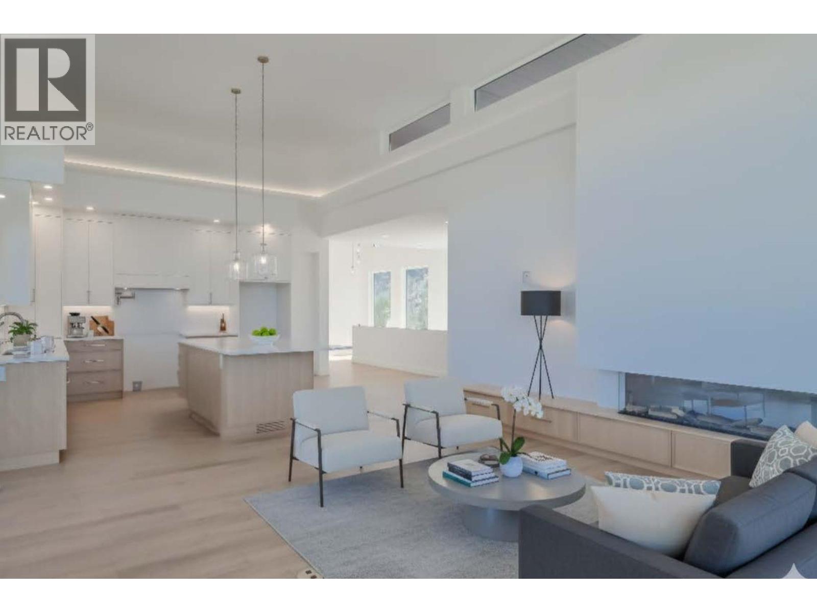 3331 EVERGREEN Drive Unit# 106