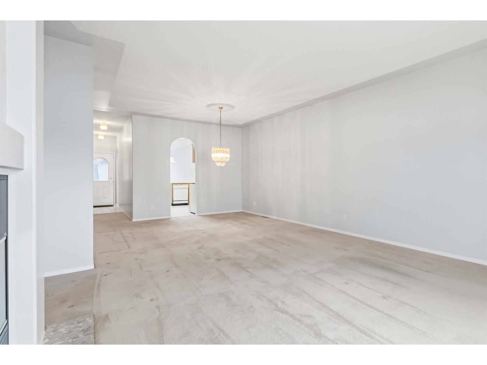 112 46385 FIRST AVENUE|Chilliwack Proper East