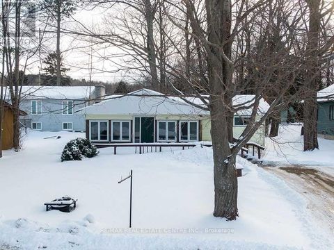 35 LAKESIDE AVENUE Meaford ON N4L1A7