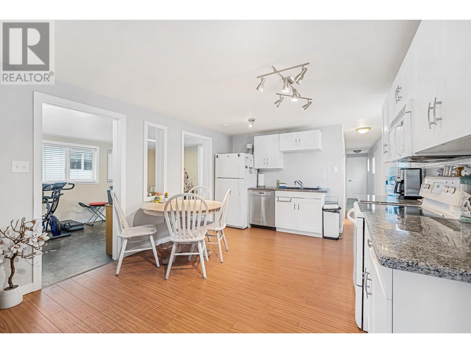 1881 Boucherie Road Unit# 54
