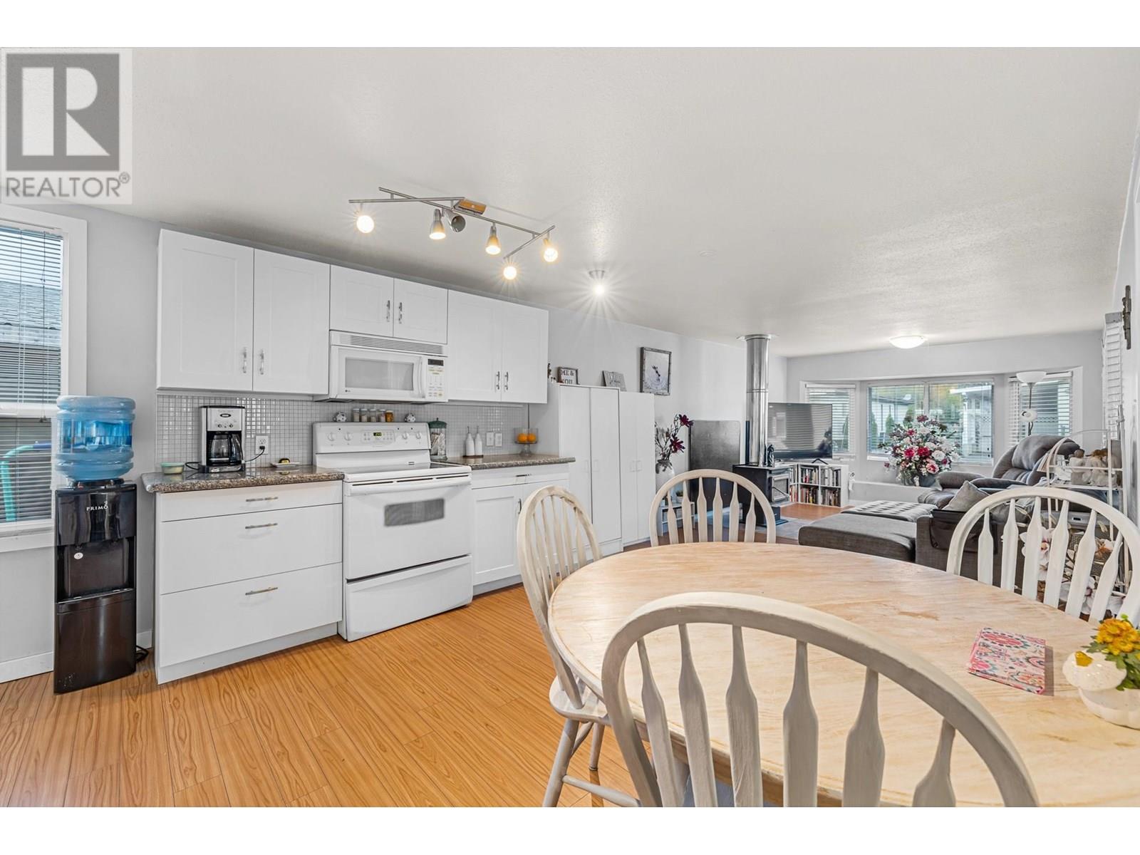 1881 Boucherie Road Unit# 54
