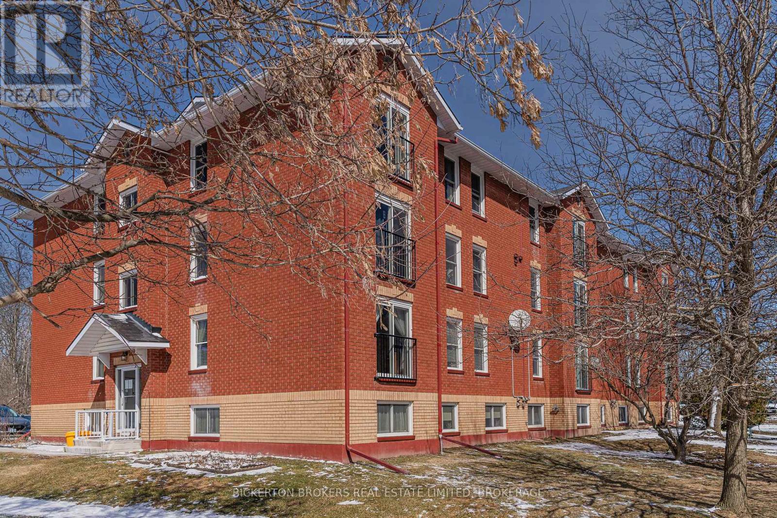 102 - 540 TALBOT PLACE