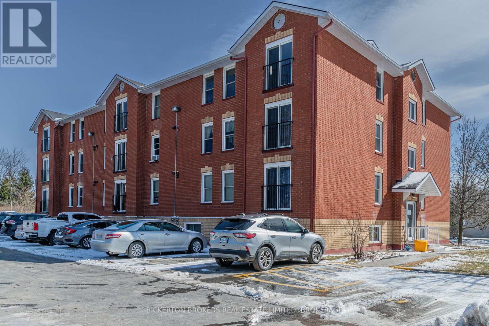 102 - 540 TALBOT PLACE