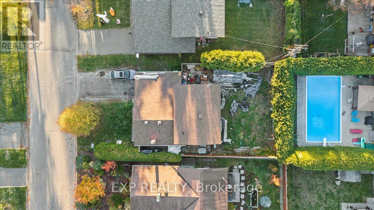 2670 STONE CRESCENT N