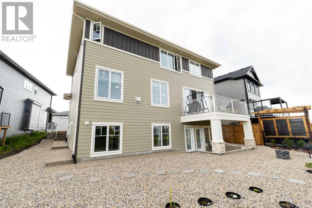 22 Legacy Woods Crescent SE