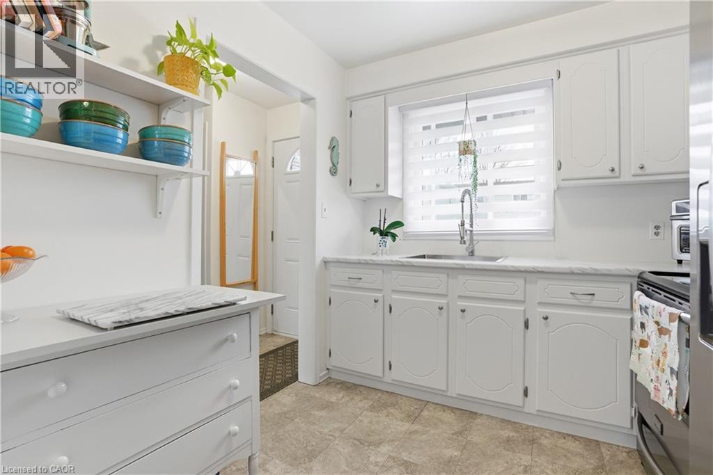 63 EMPIRE Street Unit# 2