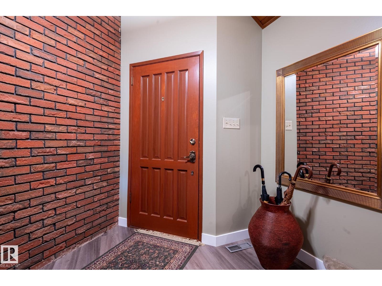 14514 101 AV NW