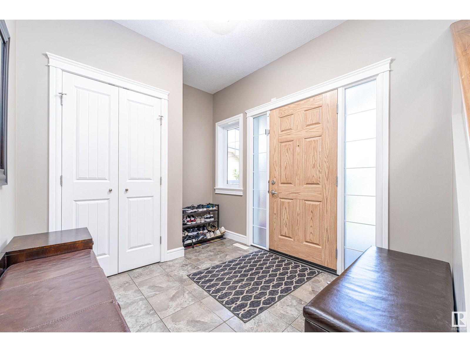 86 OAK VISTA DR