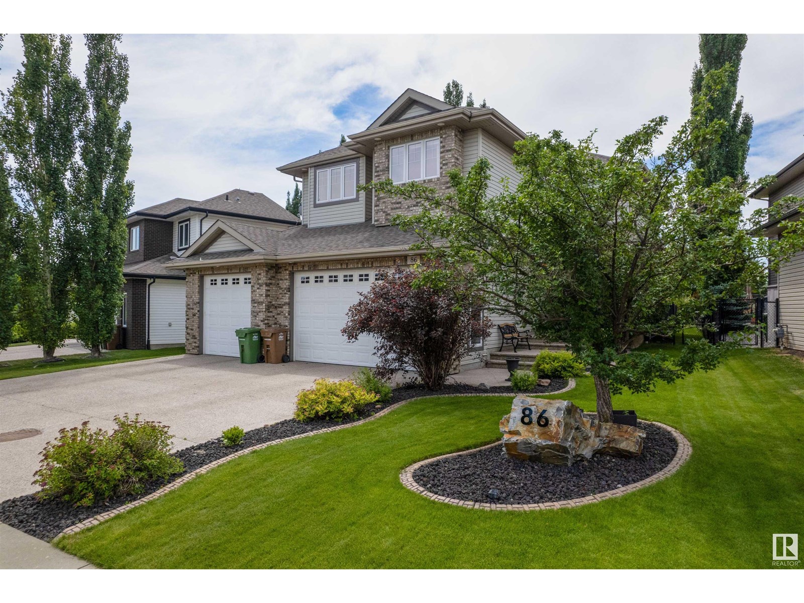 86 OAK VISTA DR