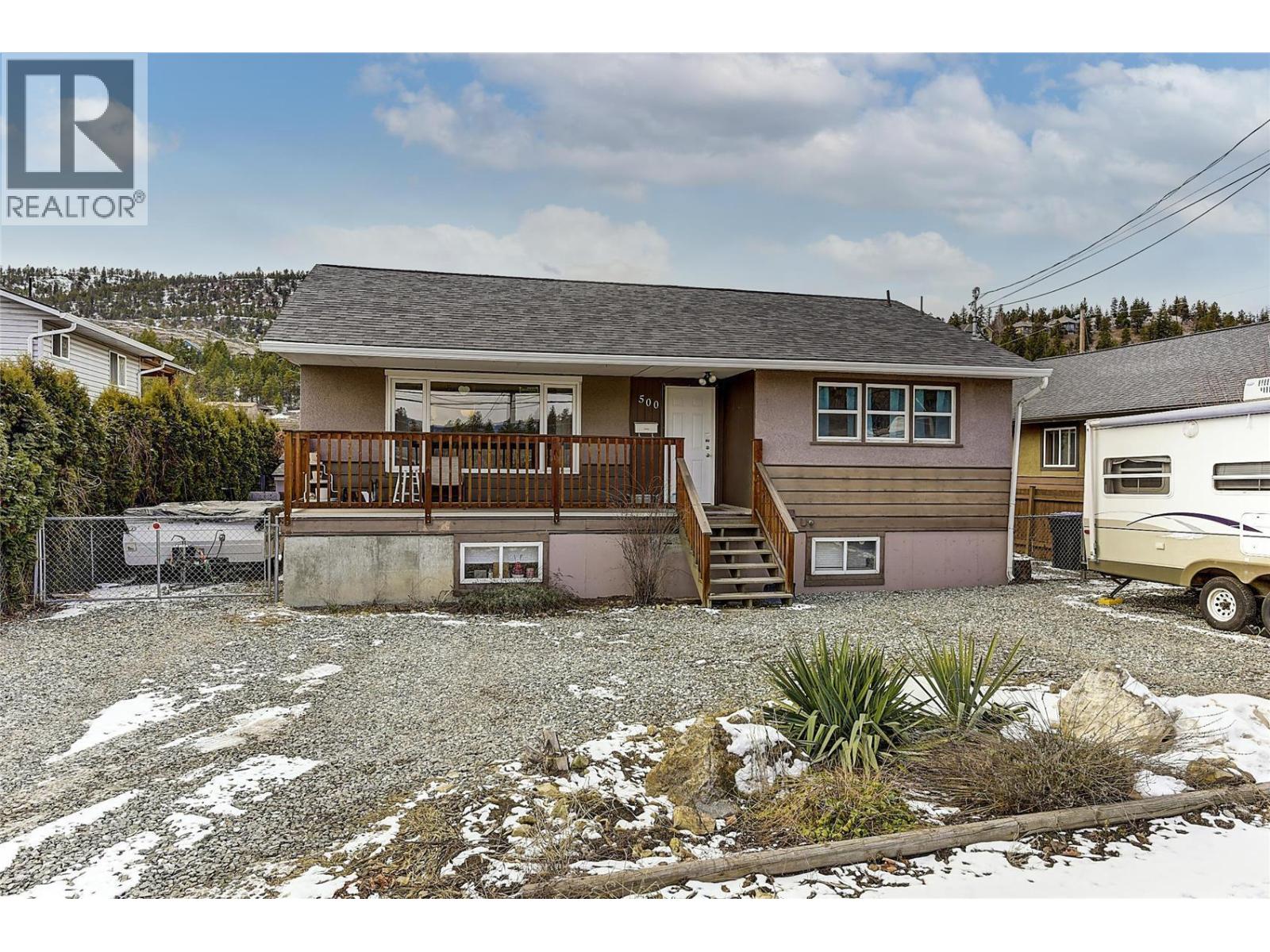 500 Snowsell Street N